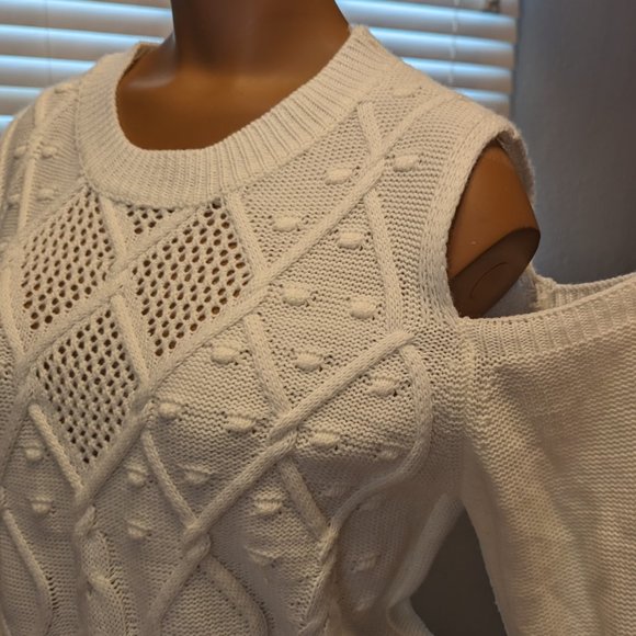 CLEARANCE SALE!! Shein Sweater - Size XS 💜 - Picture 4 of 9